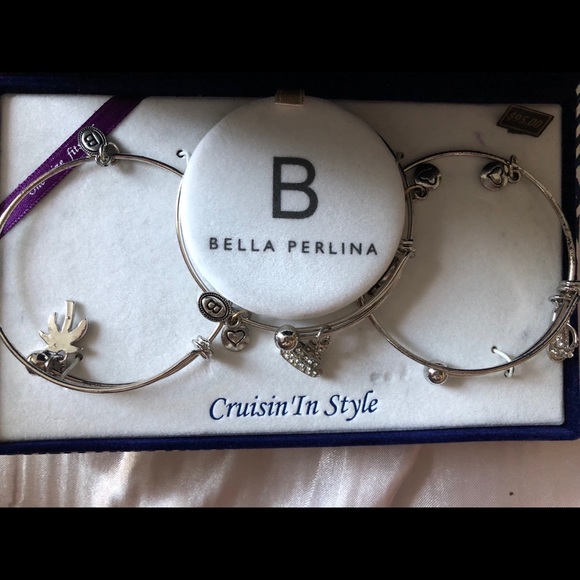 Jewelry - Picture 4 of 5